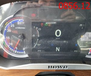 Đồng hồ táp lô thể thao trên đầu kéo sitrak 460 2025